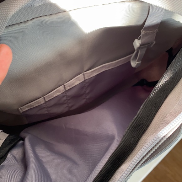 Grey Jan sport backpack - Picture 3 of 4